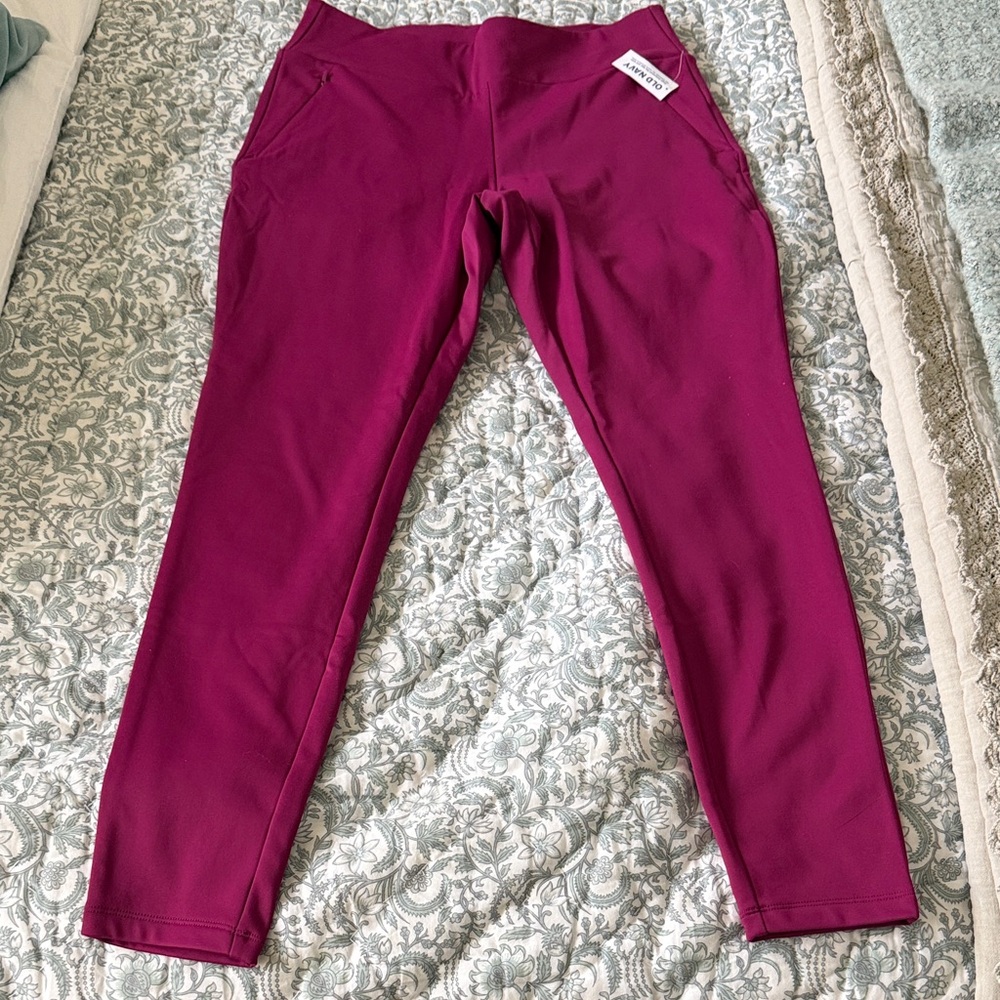 Old Navy Women's Powersoft Fleece-lined Leggings